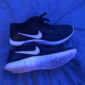 Black and White Nike Runs